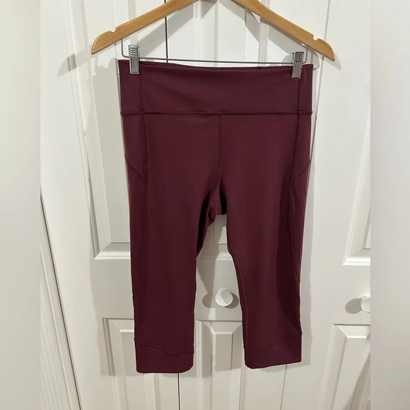 Lululemon In Movement Crop Everlux Leggings - Picture 1 of 5